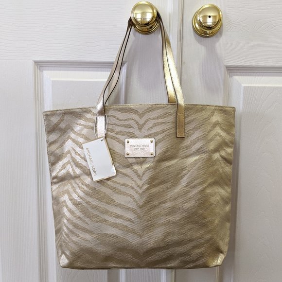 ***SOLD***Michael Kors Metallic Gold Tote Bag NWT - Picture 2 of 8